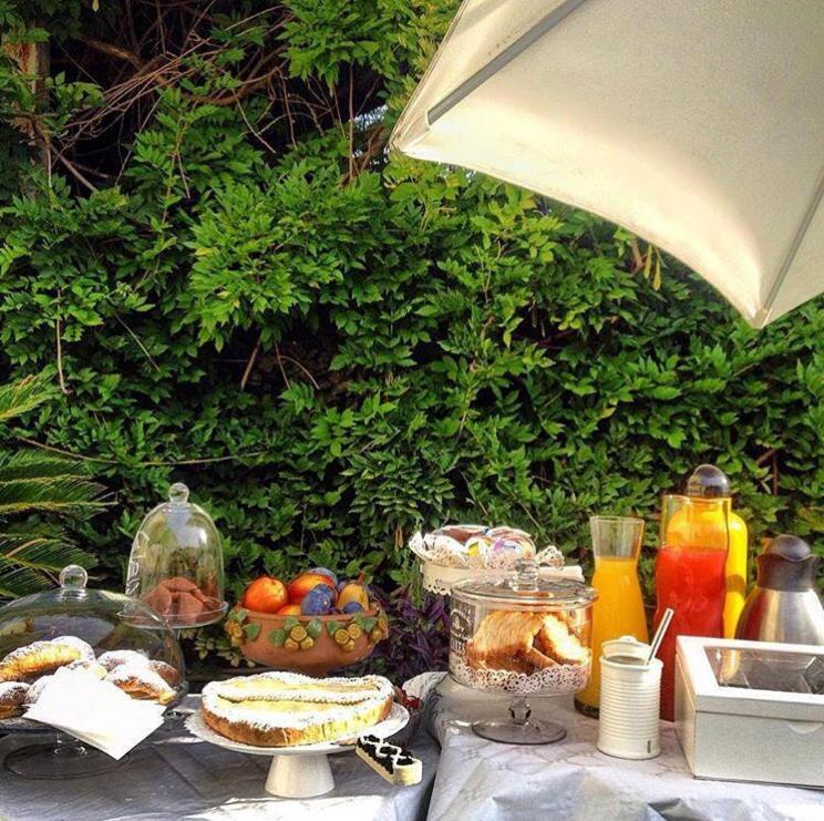 Ascoli Bonjour B&B & Apartments Parcheggio Privato & Giardino อัสโกลีปิเชโน ภายนอก รูปภาพ