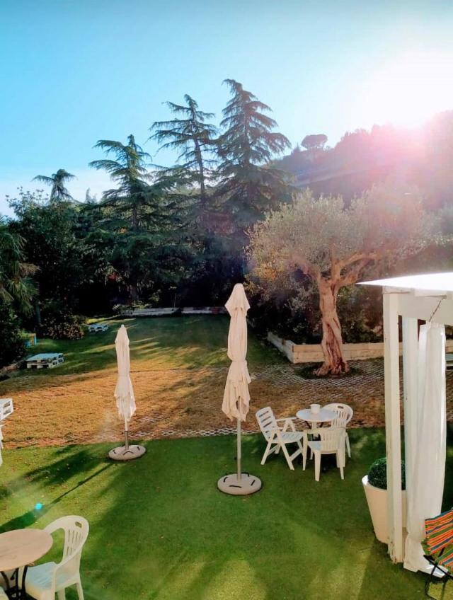 Ascoli Bonjour B&B & Apartments Parcheggio Privato & Giardino อัสโกลีปิเชโน ภายนอก รูปภาพ