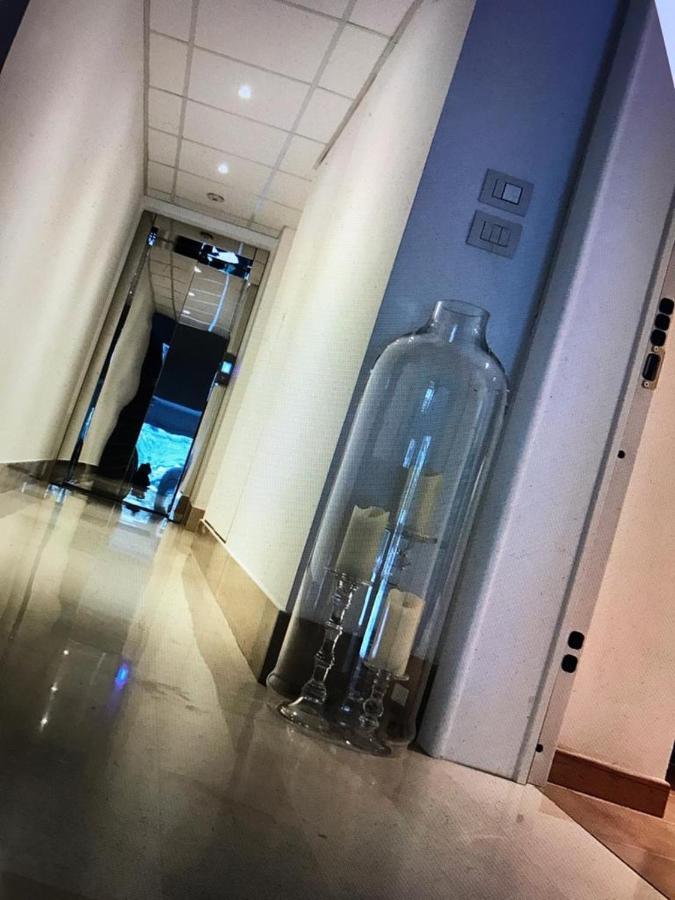 Ascoli Bonjour B&B & Apartments Parcheggio Privato & Giardino อัสโกลีปิเชโน ภายนอก รูปภาพ