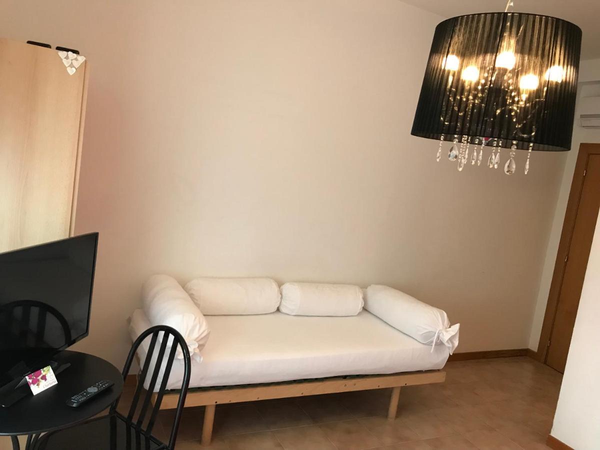 Ascoli Bonjour B&B & Apartments Parcheggio Privato & Giardino อัสโกลีปิเชโน ภายนอก รูปภาพ