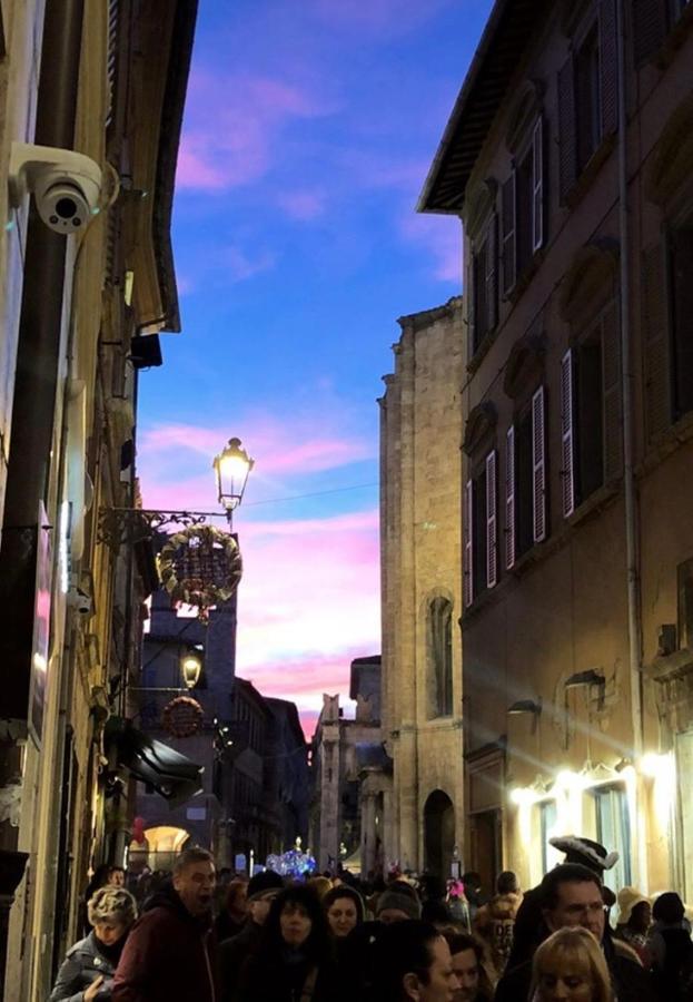 Ascoli Bonjour B&B & Apartments Parcheggio Privato & Giardino อัสโกลีปิเชโน ภายนอก รูปภาพ
